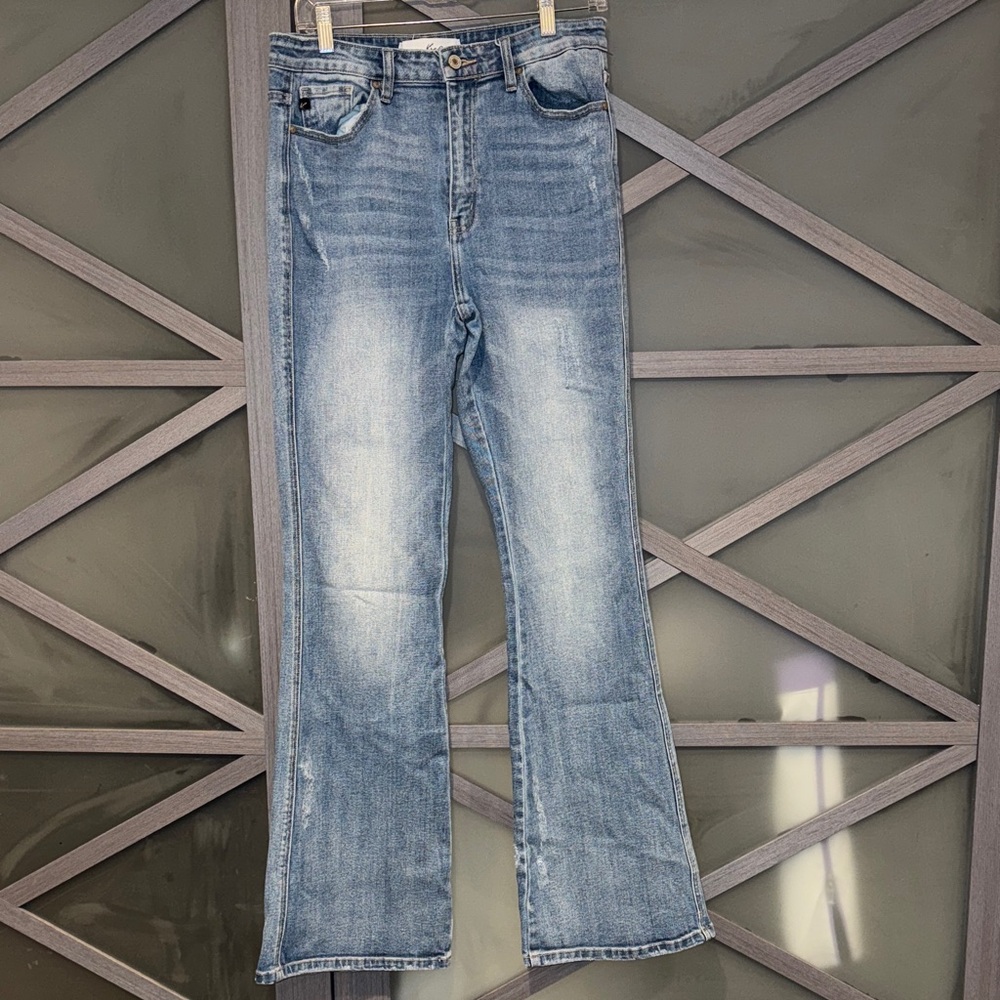 Kancan High Rise Slim Flare Bootcut Jeans Medium Wash Distressed 11/29